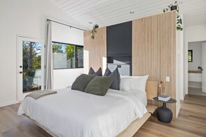 4 habitaciones, escritorio, tabla de planchar con plancha y wifi gratis 