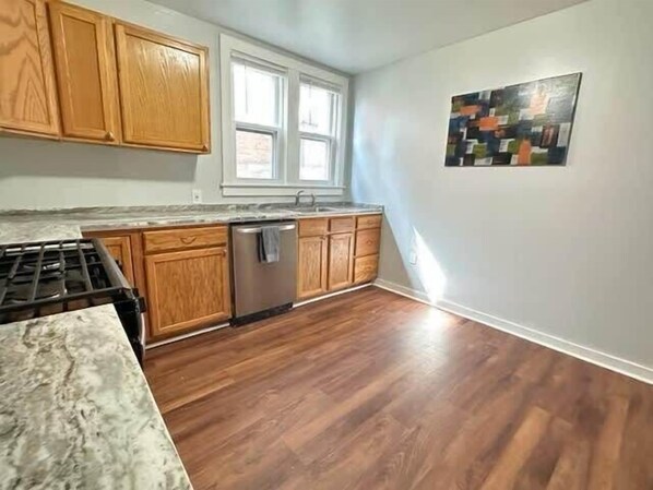 Fridge, microwave, oven, stovetop - Home Plate Apt 1 - All Star Baseball Rentals (Oneonta)