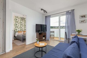 1 slaapkamer, een strijkplank/strijkijzer, wifi, beddengoed