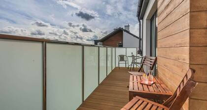 Elegant Apartment | Sauna, Parking, Close to the Beach