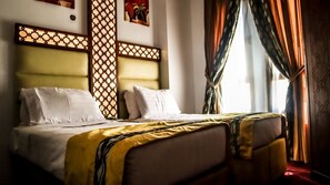 Standard Double Room | Soundproofing - Almukhtar Aldahbe (Madinah)