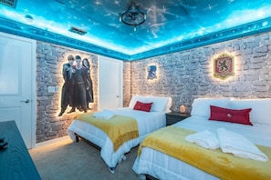 8 chambres, fer et planche à repasser, Wi-Fi, literie fournie