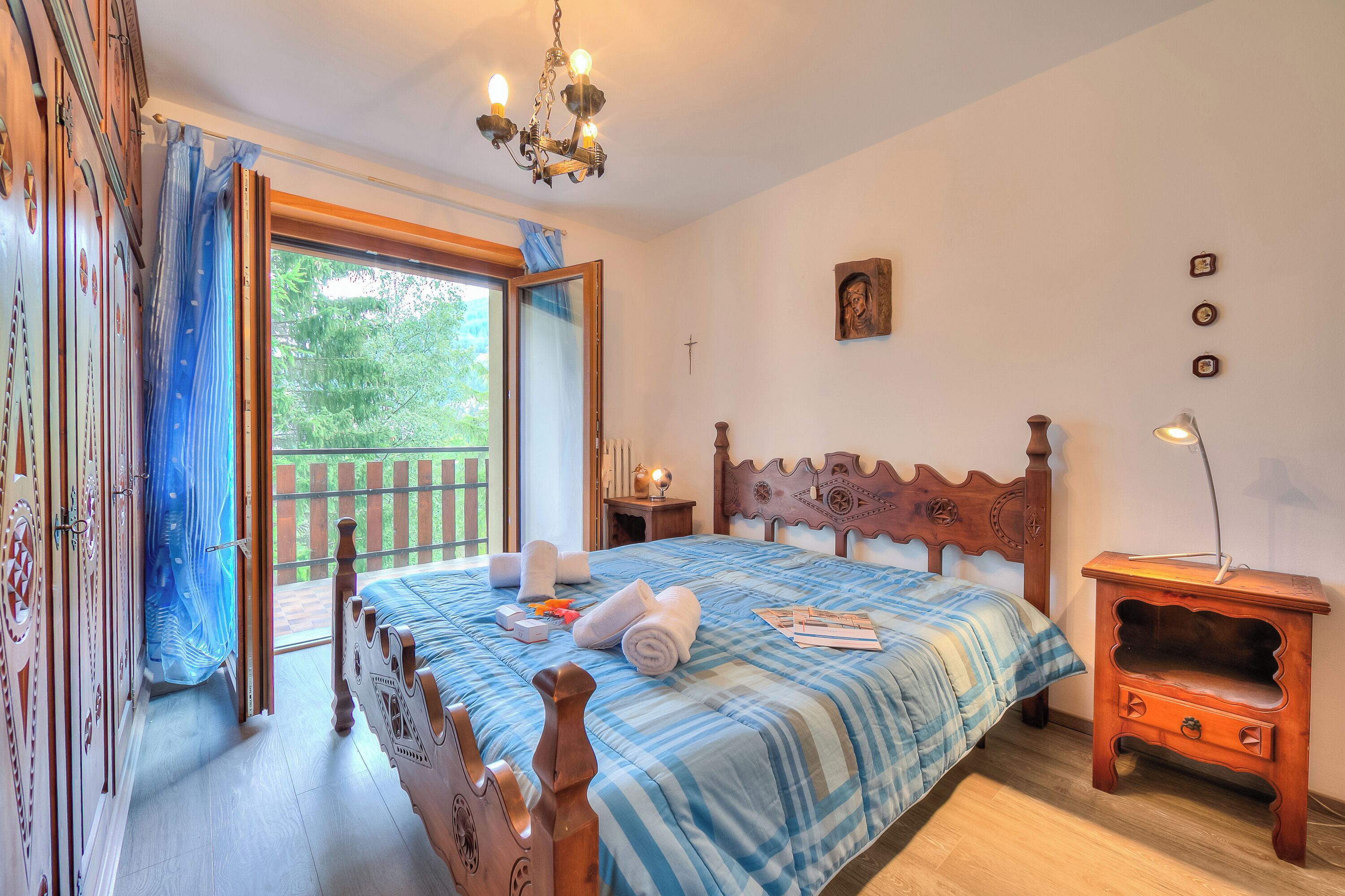 2 bedrooms, WiFi, bed sheets