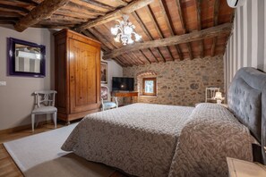 2 Schlafzimmer, Bügeleisen/Bügelbrett, Reisekinderbett, kostenloses WLAN