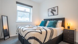 2 chambres, bureau, fer et planche à repasser, Wi-Fi gratuit
