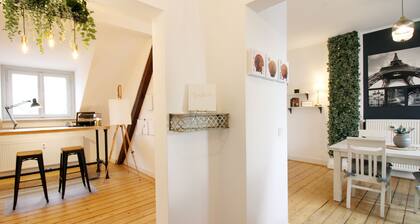 Boho-ARTstudio: Schicke Designer-Wohnung mit Workspace +zentral+WiFi+ALEXA+