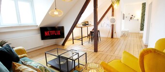 Boho-artstudio: Schicke Designer-wohnung mit Workspace +zentral+wifi+alexa+