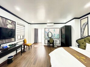 Luxury Room | Living area - Capital Cau Giay Hotel (Hanoi)
