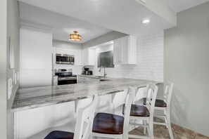 Fridge, microwave, oven, stovetop - “Bella Vista” at 2 A Seagrove Villa|Fantastic Oceanfront View|New Kitchen and Bath|Terrific Deck ... (Isle of Palms)