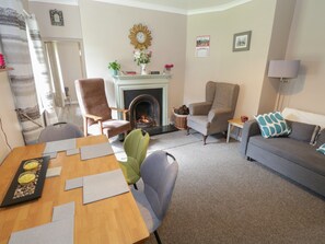 Interior - Kate's Cottage (Ballintober)