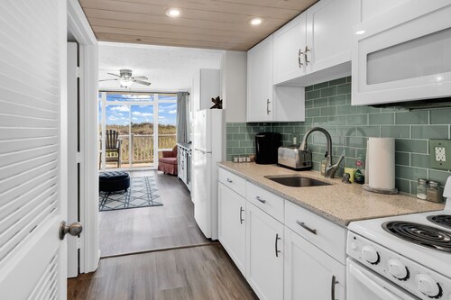 Seaside Elegance Your Coastal Getaway