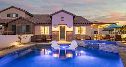 Desert Isle, Walk to Stadium Course, MTN Views!