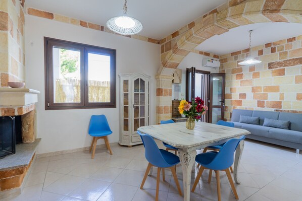 Villa | Living area