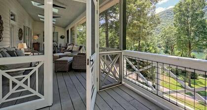 Steps to Anchorage Marina! Private Burton Retreat!