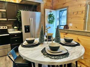 Fridge, microwave, oven, stovetop - Festive Holiday Retreat!Hot Tub, 2 Suites, Dog-Friendly, Easy Access A+ Location (Sevierville)