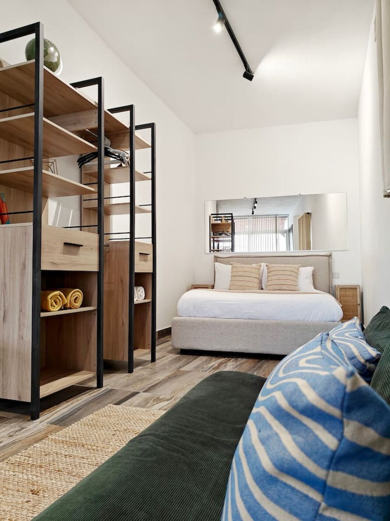 1 bedroom, desk, iron/ironing board, free WiFi