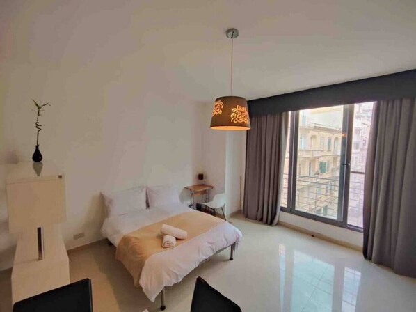 1 Schlafzimmer, Schreibtisch, Bügeleisen/Bügelbrett, kostenloses WLAN