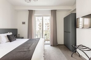 1 chambre, bureau, fer et planche à repasser, Wi-Fi gratuit
