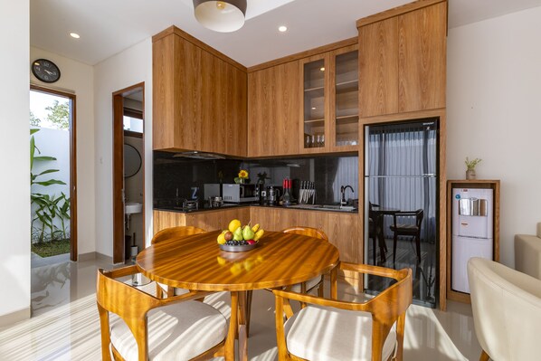 Deluxe Villa | Private kitchen