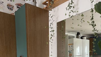 Kühlschrank, Ofen, Herdplatte, Geschirrspüler