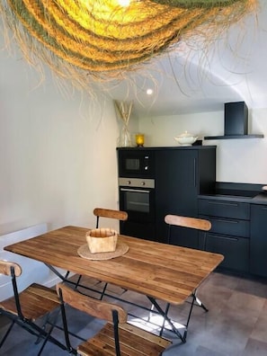 Dining - Bel Air, Accès Piscine - Jacuzzi Privé - Terrasse (Criel-sur-Mer)
