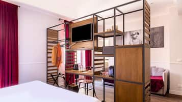 Chambre Supérieure | Minibar, coffres-forts dans les chambres, bureau