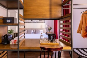 Superior Room | Minibar, in-room safe, desk, laptop workspace