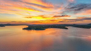 Miscellaneous - 5br Lakeview home on Table Rock Lake with Hot Tub (Branson)