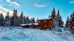 Unclassified image, 3 of 46, button - Green Timbers Lodge Redwood Cabin (Homer)