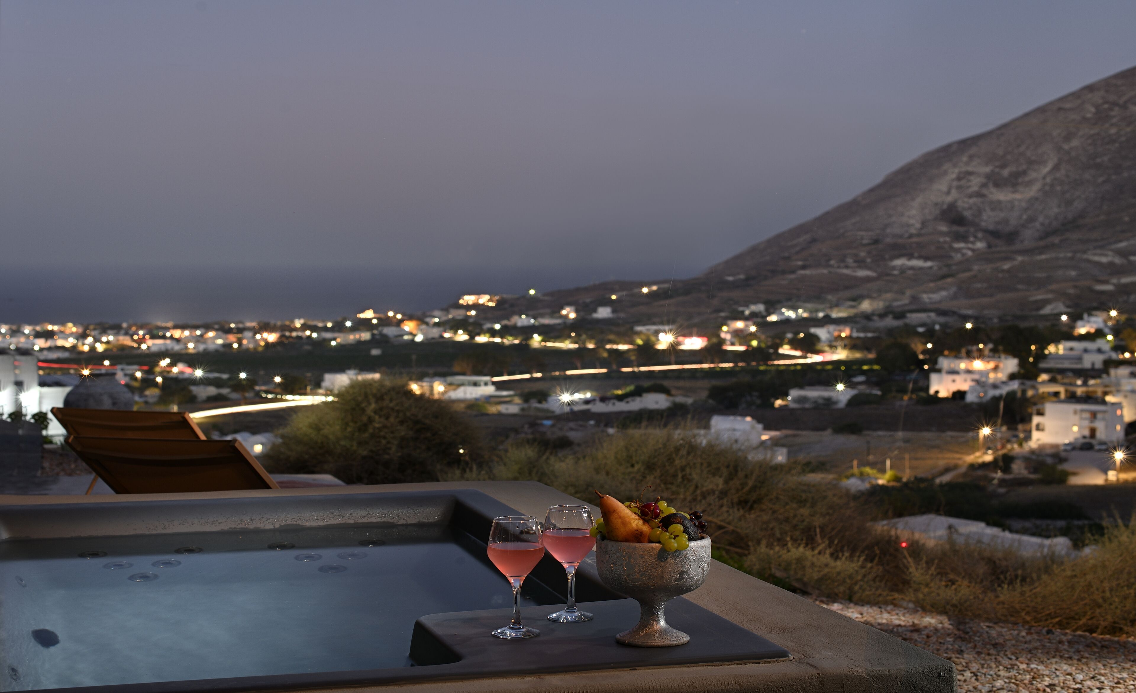 Tina de hidromasaje al aire libre