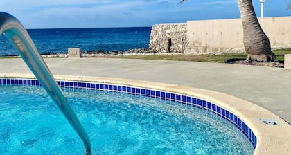 Fabulous one Bedroom in West Bay