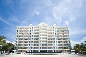 Apartment | 4 bedrooms - The Watercolours - Villa A (Seven Mile Beach)