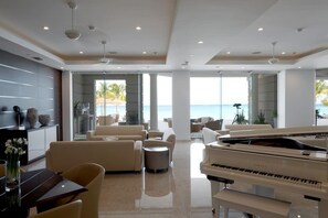 Apartment | 4 bedrooms - The Watercolours - Villa A (Seven Mile Beach)