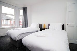 City-House | 6 Schlafzimmer, Schreibtisch, Bügeleisen/Bügelbrett, kostenloses WLAN