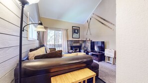 Smart-TV, peis og DVD-spiller