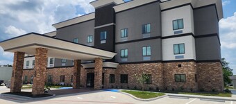 Holiday Inn Express & Suites Dayton Highway 90 by IHG