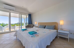 6 chambres, fer et planche à repasser, lit parapluie, Wi-Fi gratuit