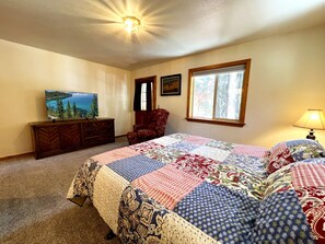 4 bedrooms, free WiFi, bed sheets