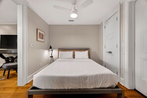 1 Schlafzimmer, Bügeleisen/Bügelbrett, kostenloses WLAN, Bettwäsche