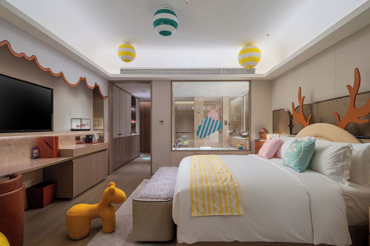 Classic Room, 1 King Bed (Kids Theme) | Desk, laptop workspace, soundproofing, free WiFi