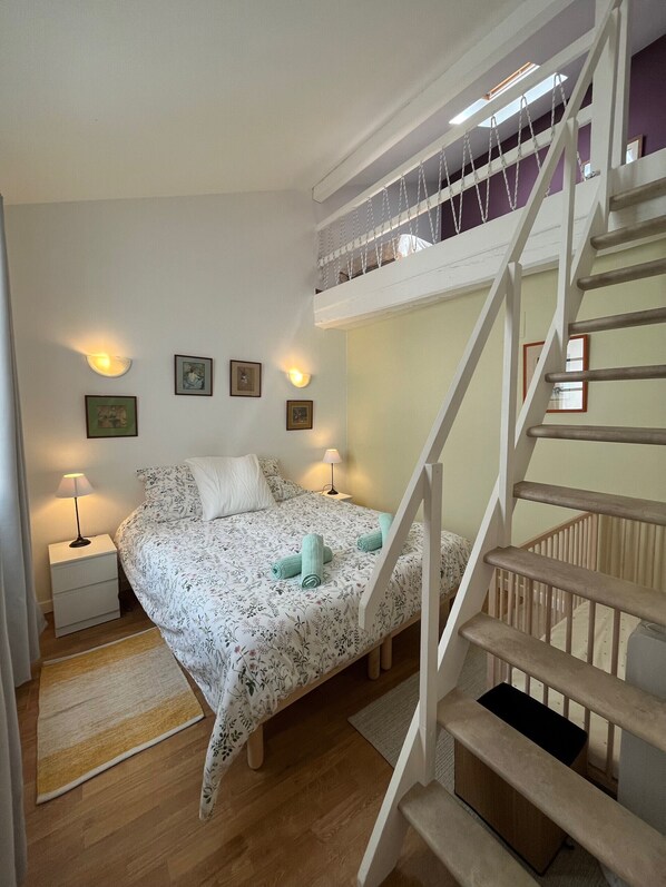 3 chambres, bureau, fer et planche à repasser, Wi-Fi gratuit