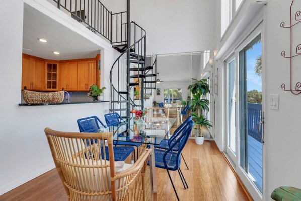 Casa (21600 Indian Bayou Dr-Left Side) | Exterior