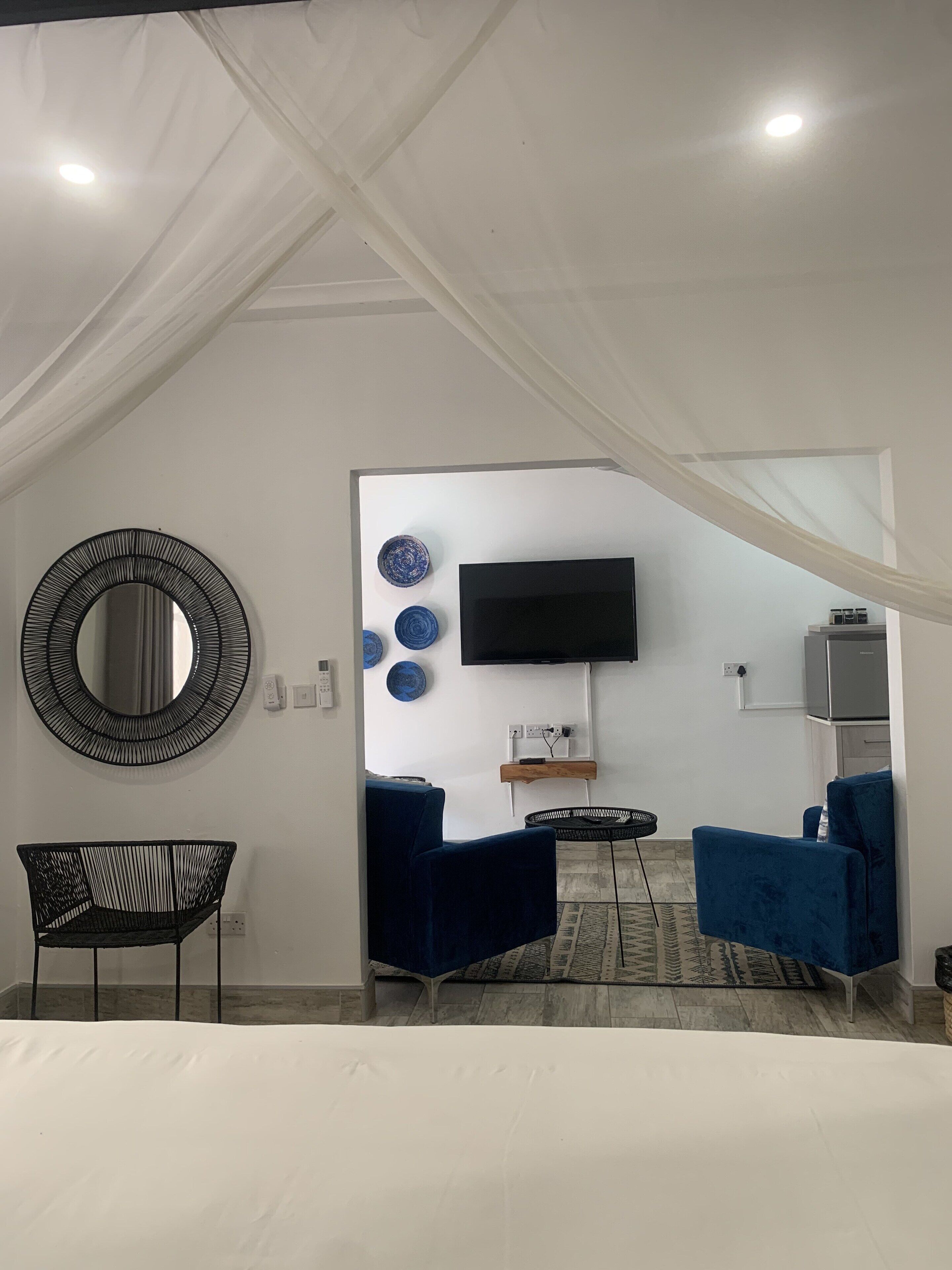 Deluxe Double or Twin Room | Pillowtop beds, in-room safe, individually decorated, desk