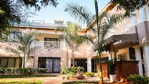 Exterior - Zambezi Boutique  (Victoria Falls)