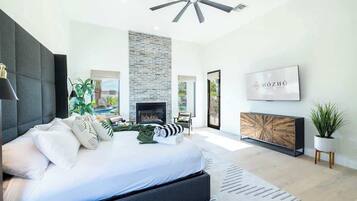 9 kamar tidur, setrika/meja setrika, tempat tidur bayi, dan Wi-Fi