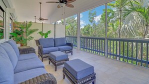 Casa (21602 Indian Bayou Dr-Right Side) | Exterior