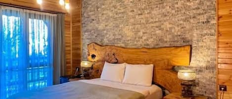 1 bedroom, in-room safe, free WiFi