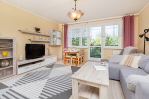 Appartamento, 2 camere da letto, balcone | Area soggiorno