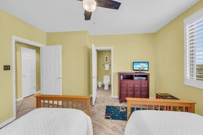 3 chambres, fer et planche à repasser, Wi-Fi gratuit, draps fournis