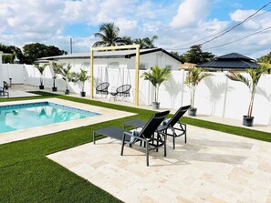 Außenpool, beheizter Pool